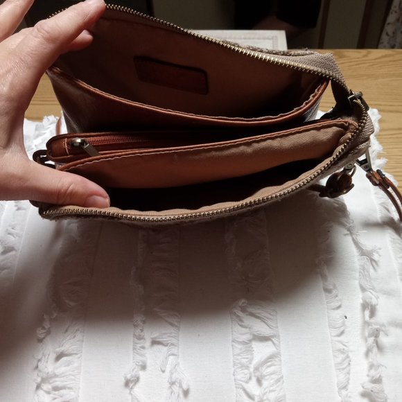 Jen&Co Purse - Picture 4 of 7